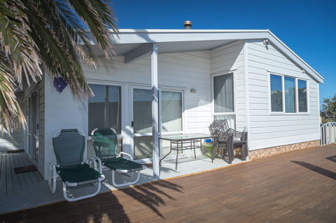 At The Beach - Port Augusta Accommodation 2