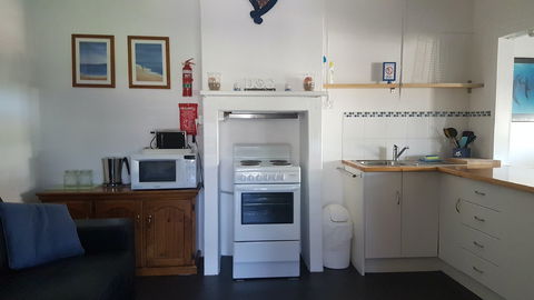 Blue Line Retreat Unit 4 - Port Augusta Accommodation 0