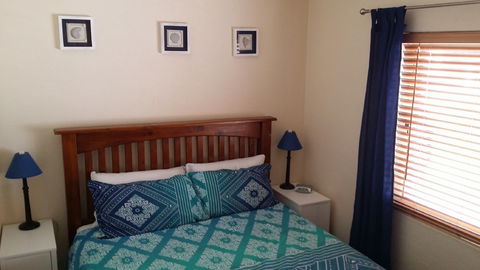 Blue Line Retreat Unit 4 - Port Augusta Accommodation 2