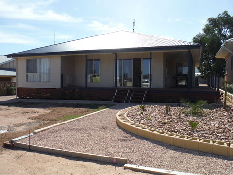 Robbo's - Port Augusta Accommodation 0