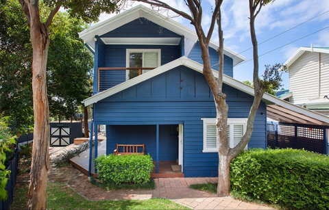 The Blue House At Wombarra Beach - Port Augusta Accommodation 0