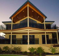 Nautica Lodge