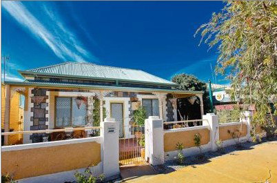 Emaroo Cottages - Port Augusta Accommodation 1