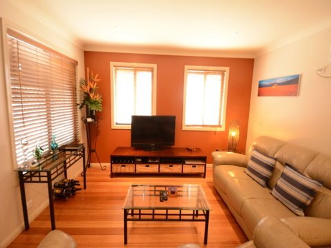 Emaroo Tramway Cottage - Port Augusta Accommodation 1