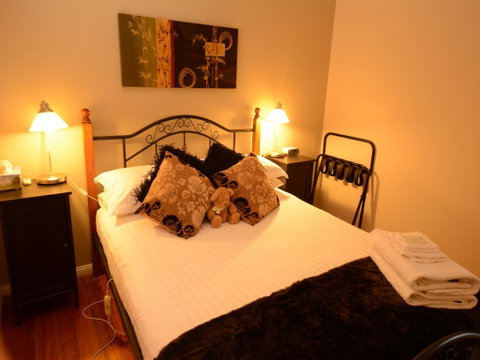 Emaroo Tramway Cottage - Port Augusta Accommodation 2