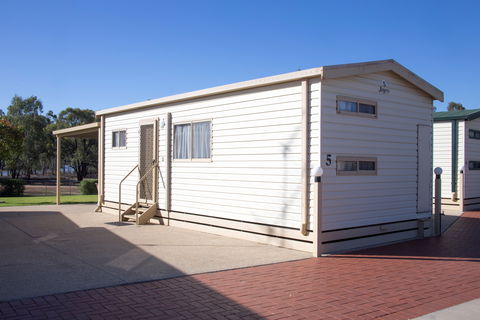 Euston Cabin Resort - Port Augusta Accommodation 0