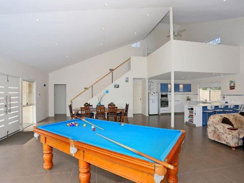 Falcon By The Bay - Port Augusta Accommodation 0