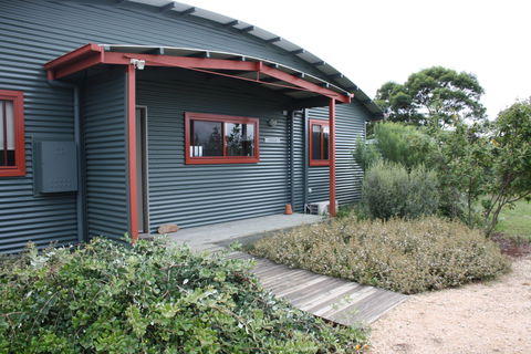 Frog Gully Cottages - Port Augusta Accommodation 0