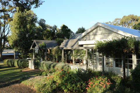 Holmwood Guesthouse And Spa Cottages - Port Augusta Accommodation 0