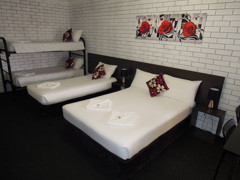 Jackaroo Apartments - Motel - Port Augusta Accommodation 2
