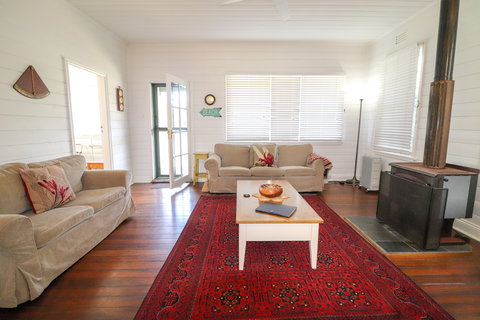 By The Beach At Catho - Port Augusta Accommodation 2