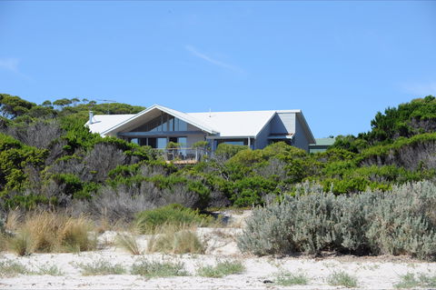Cassini Beach House - Port Augusta Accommodation 0