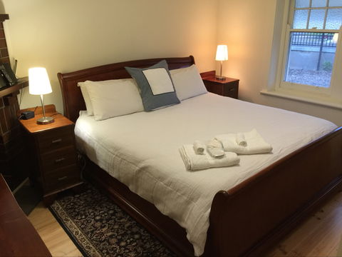 MacDonnell House, Naracoorte - Port Augusta Accommodation 1