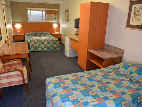 Motel Monaco - Port Augusta Accommodation 0