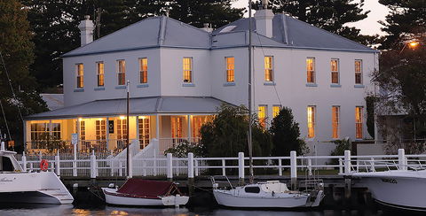 Oscars Waterfront Boutique Hotel - Port Augusta Accommodation 0