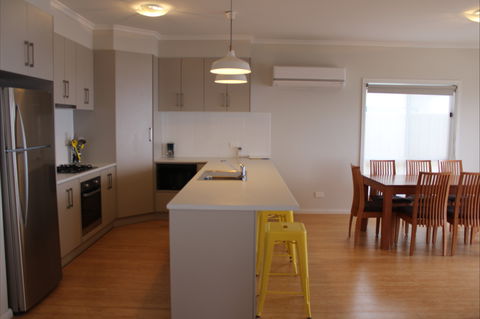 Pelican Place - Port Augusta Accommodation 0