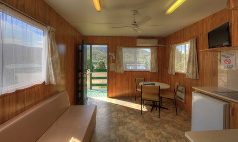 Talbingo Tourist Caravan Park - Port Augusta Accommodation 1