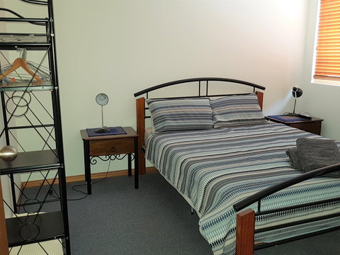 Blue Manna Waters – Apartment A - Port Augusta Accommodation 1