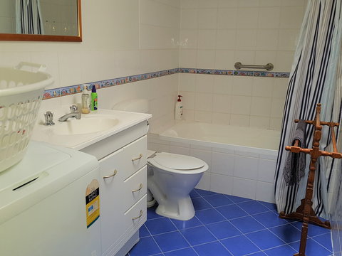 Blue Manna Waters – Apartment A - Port Augusta Accommodation 2