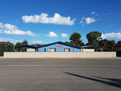 Blue Line Retreat Unit 3 - Port Augusta Accommodation 0