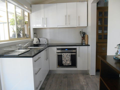 Blue Line Retreat Unit 3 - Port Augusta Accommodation 1