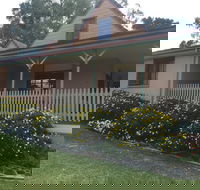 Carinya Cottage Holiday House