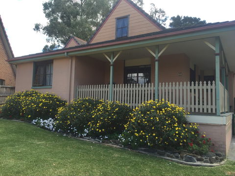 Carinya Cottage Holiday House - Port Augusta Accommodation 0