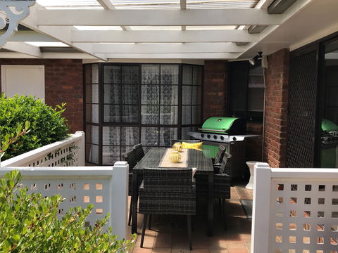 Citrus House Warrnambool - Port Augusta Accommodation 0