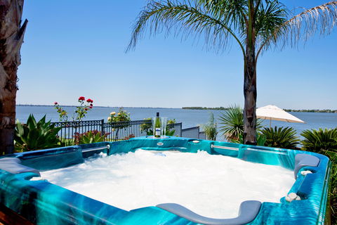 Edgewater Mulwala - Port Augusta Accommodation 1