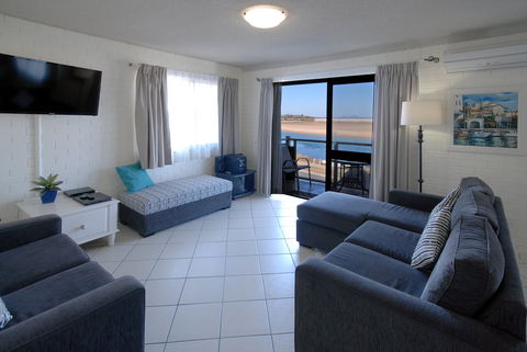 Marcel Towers Holiday Apartments - Port Augusta Accommodation 1