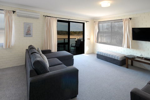 Marcel Towers Holiday Apartments - Port Augusta Accommodation 2