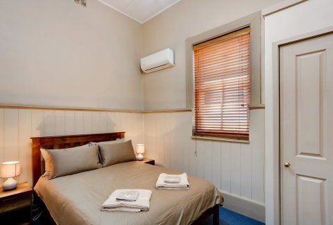 McCulloch's Rest - Port Augusta Accommodation 1