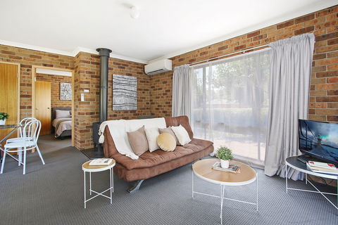 Rosemary's On Frederick - Port Augusta Accommodation 0