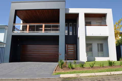 Shellharbour Seabird - Port Augusta Accommodation 0