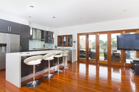 Shellharbour Seabird - Port Augusta Accommodation 2
