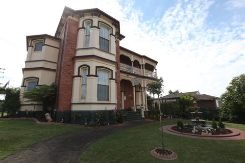 The Grand On Macfie - Port Augusta Accommodation 1