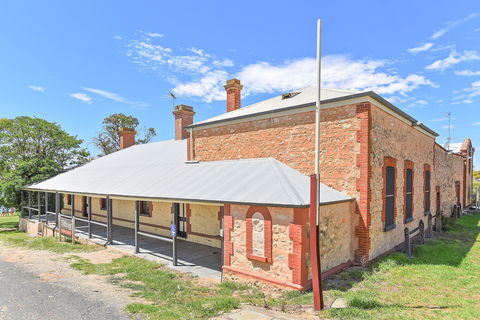 Wellington Courthouse. - Port Augusta Accommodation 0