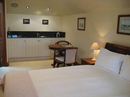 54 On Bank - Port Augusta Accommodation 2