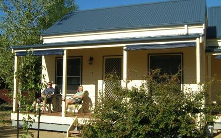 Alpine Valley Cottages - Port Augusta Accommodation 0
