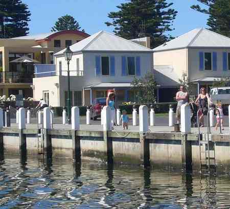 Dockside Waterfront Indulgence - Port Augusta Accommodation 0