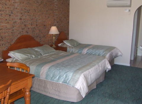 Swaggers Motor Inn, Yass - Port Augusta Accommodation 1
