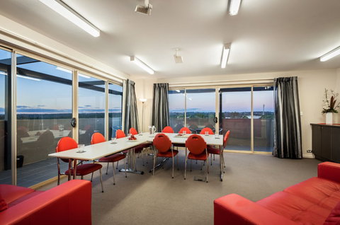Quest Castle Hill - Port Augusta Accommodation 1