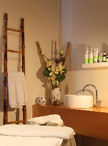 Indulge Spa Retreat - Port Augusta Accommodation 1