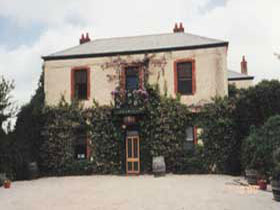 Clos Clare - Port Augusta Accommodation 0