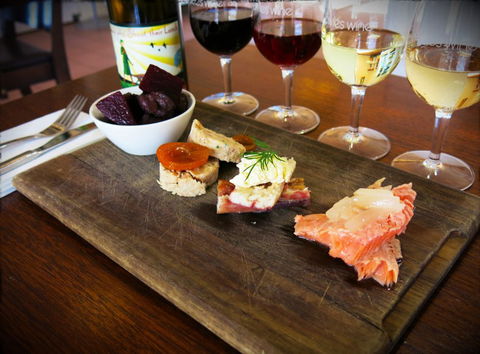 Fowles Wine - Port Augusta Accommodation 1