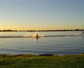 Gum Bend Lake - Port Augusta Accommodation 1