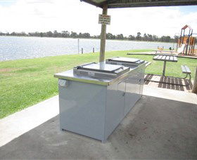 Gum Bend Lake - Port Augusta Accommodation 5