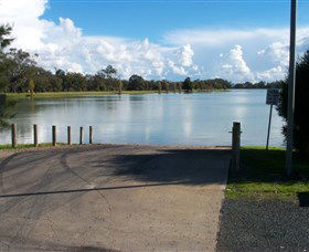 Gum Bend Lake - Port Augusta Accommodation 3