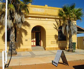 Cue Community Resource Centre - Port Augusta Accommodation 0