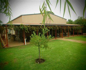 Red Earth Estate Vineyard - Port Augusta Accommodation 2